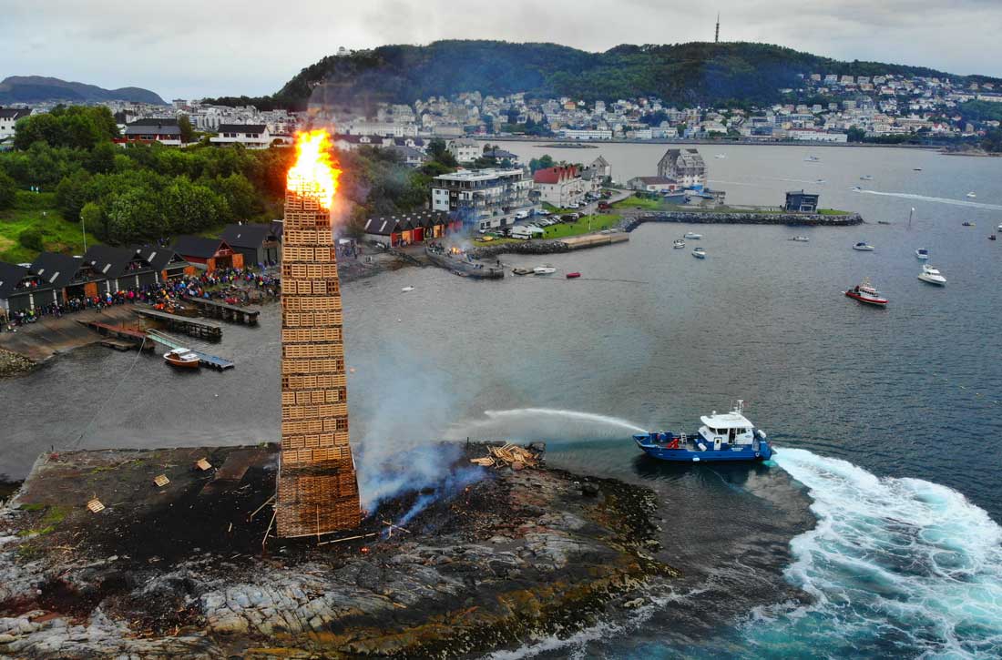 Photo of tallest manmade bonfire